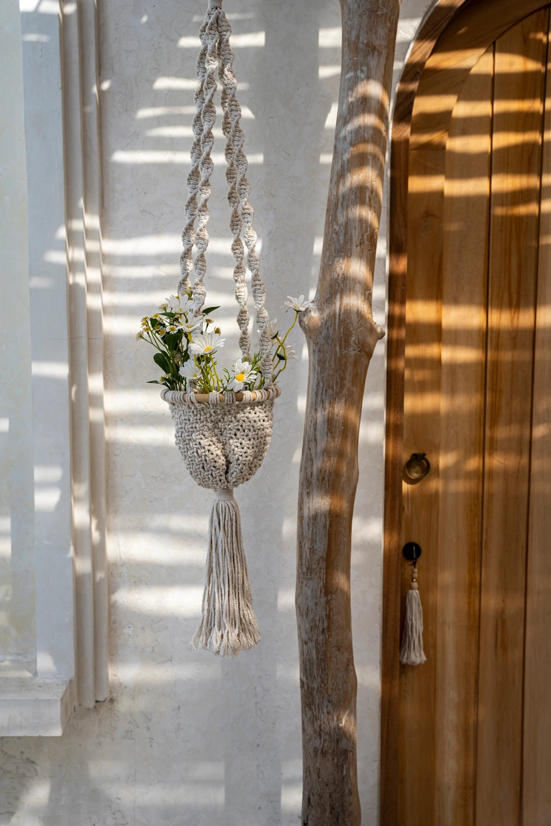 Natural White Macramé Twisted Plant Holder - Medium